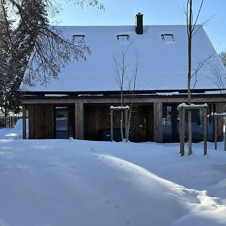 In With Pool & Sauna *