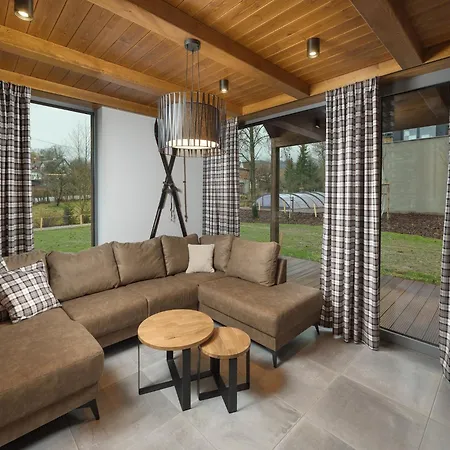 In With Pool & Sauna *