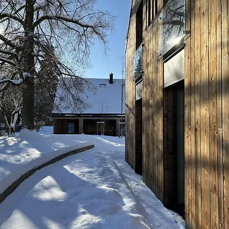 In With Pool & Sauna