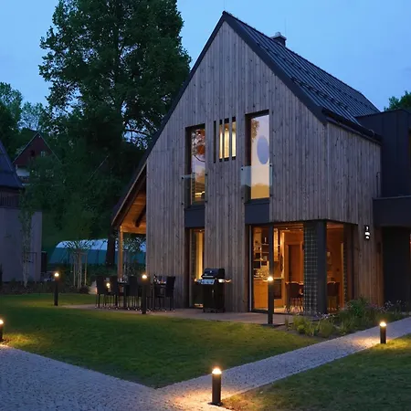 In With Pool & Sauna Villa