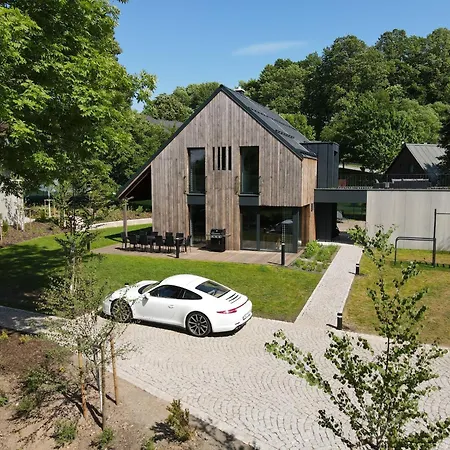 Villa In With Pool & Sauna Černý Dŭl